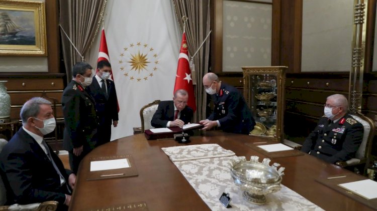 YAŞ kararları açıklandı... 30 general ve amiral emekli edildi