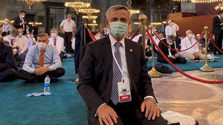 Ayasofya'dan fotoğraf paylaşan Ünal'a soru yağmuru: Nadira’ya ne oldu?