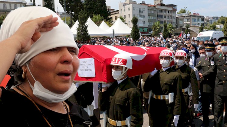 Türkiye şehitlerini uğurladı