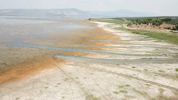 Marmara Gölü kurumak üzere