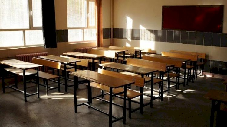 Öğretmenin testi pozitif çıktı, meslektaşları karantinaya alındı