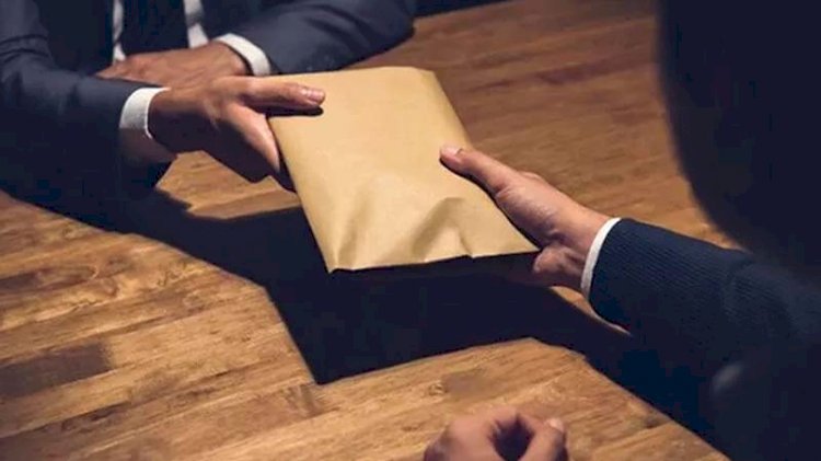 Polislerin yargılandığı rüşvet davasında ‘delil karartma’