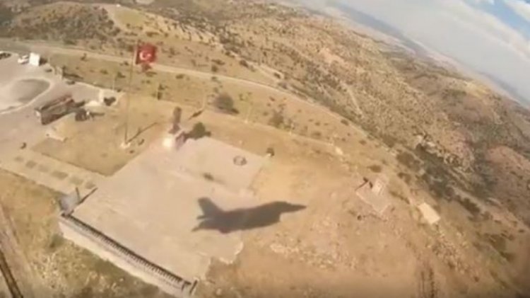 F-16 pilotumuz Kocatepe'de Başkomuta'nı böyle selamladı