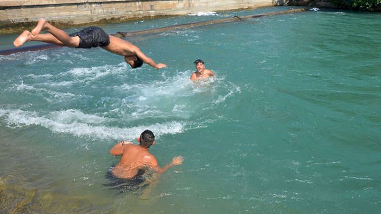 Termometrelerin 46 dereceyi gösterdiği Adana'da tehlikeli serinlik