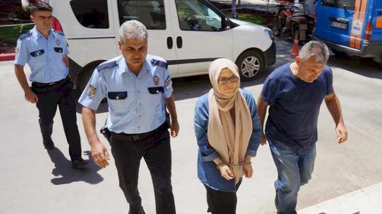 Zaman'ın arsız muhabiri: Kullanışlı aptalım!
