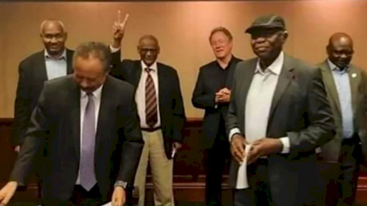 Sudan 'laiklik' dedi