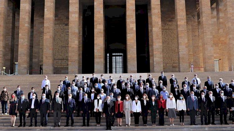 Kılıçdaroğlu Anıtkabir'i ziyaret etti