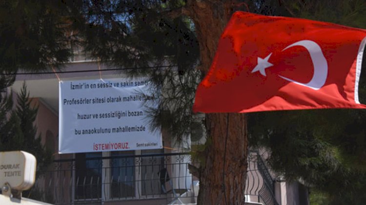 İzmir'de akılalmaz pankart
