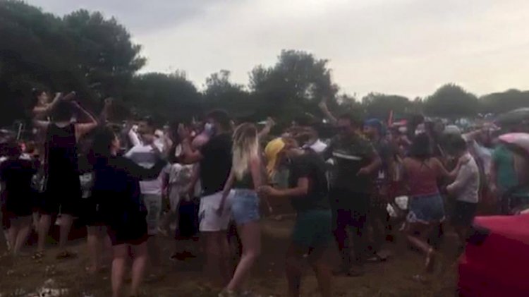 'Korona' festivalini jandarma bastı