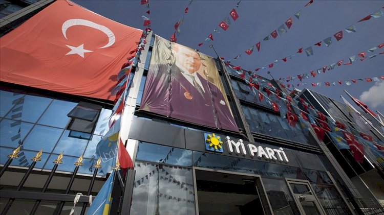 İyi Parti'de dikkat çeken gelişme... 9 milletvekili ihraç edilen Enginyurt'la buluştu