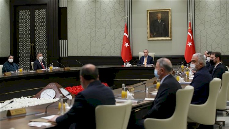 Yasaklar kalkacak mı? Gözler kabine toplantısında