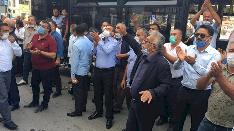 Başkent'te özel halk otobüsü şoförlerinden yumurtalı eylem
