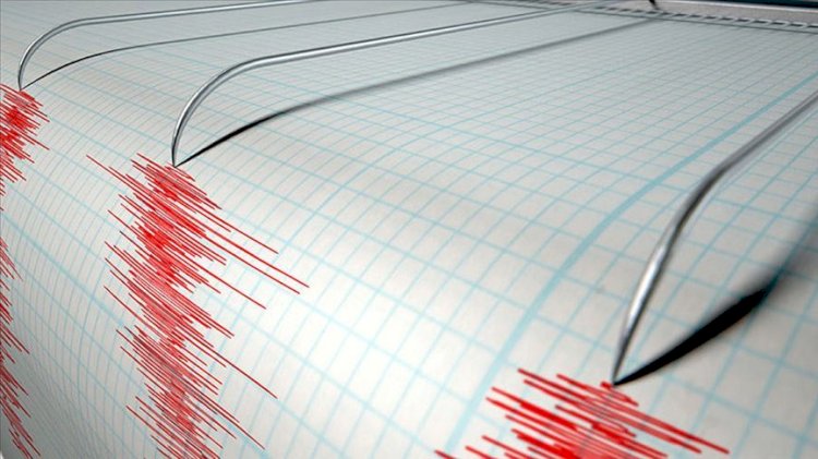Ege'de bir gecede beş deprem