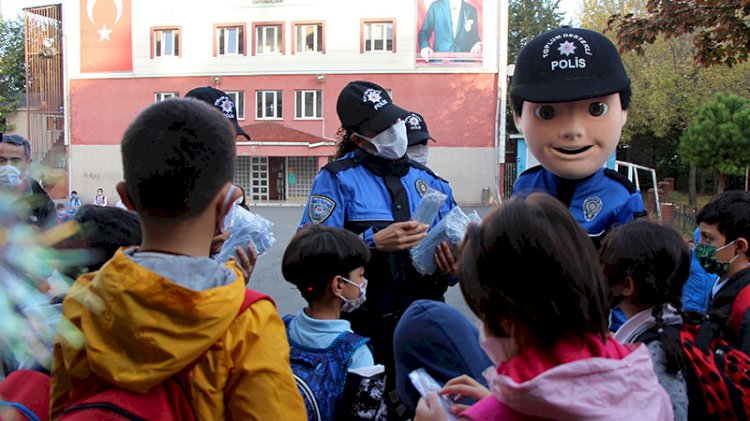İstanbul'da 2. aşama eğitim başladı, polis denetimleri sıkı tuttu