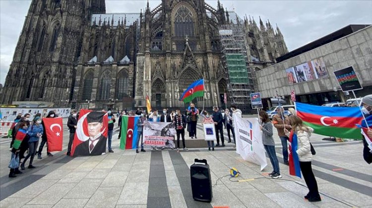 Almanya'da Ermenistan'ın Azerbaycan topraklarına saldırılarına protesto