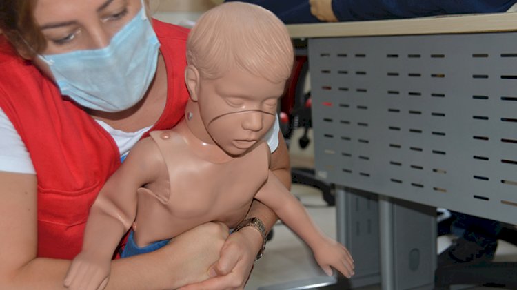 Boğazına cisim kaçan çocuğun hayatı nasıl kurtarılabilir?
