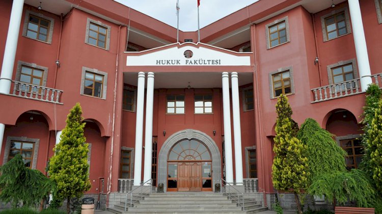 Bakan Gül'den hukuk fakülteleri için yeni talep