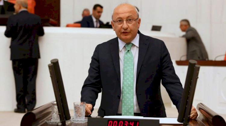 CHP'li Çakırözer'den 'basın kartı şartına' tepki