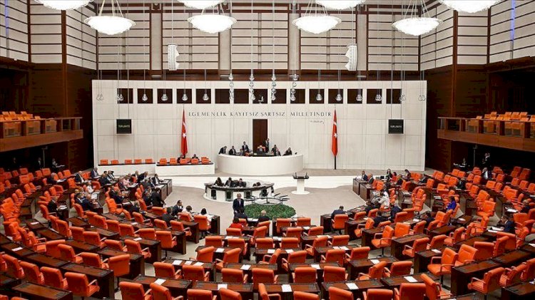 Dün gece kabul edildi... Kıdem tazminatına darbenin ilk adımı!