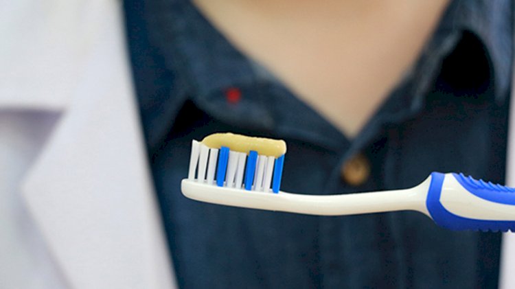 Diş fırçalamak koronavirüsten korur mu?