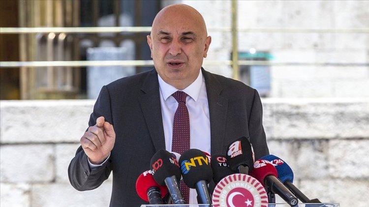 CHP'nin 'siyasi ayak' broşürü için toplatma kararı