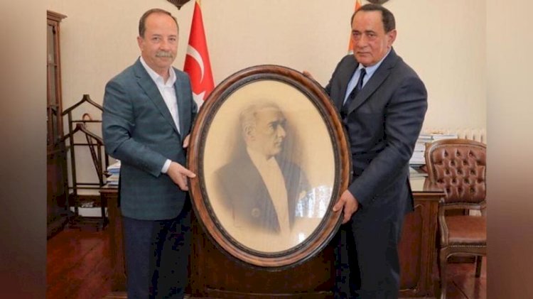 CHP'de kriz yaratmıştı... Çakıcı'nın oğlu o hediyeyi paylaştı
