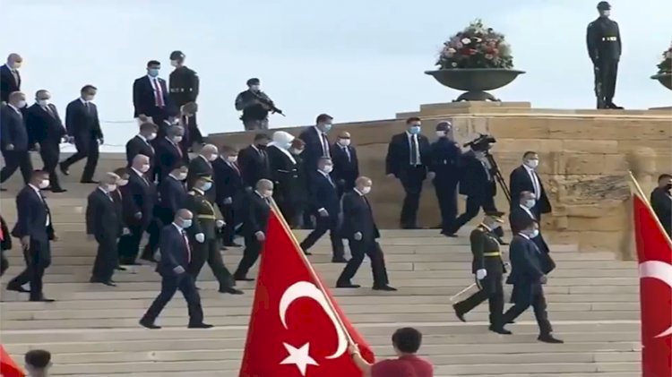 ‘Erdoğan’ sloganı atan kişiler Anıtkabir'e listeyle alındı iddiası