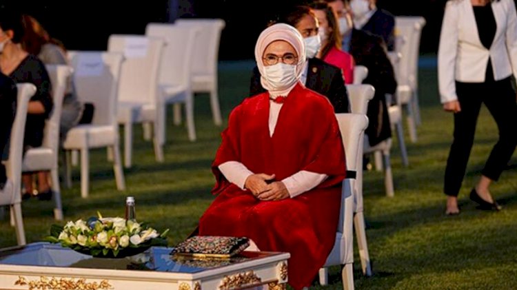 Hande Fırat: Emine Erdoğan'ın çantası orijinal değil sahte!