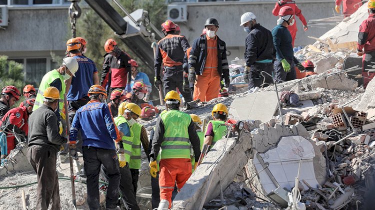 43 saat sonra müjde! 2 kişi daha kurtarıldı