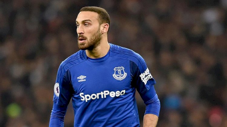 Cenk Tosun 8 ay sonra sahalara döndü