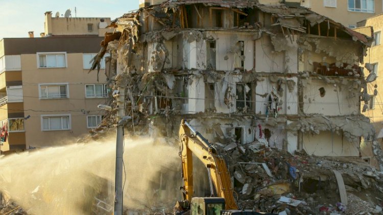Cinayeti gördü... 'İlk depremde yıkılacağını biliyorduk'