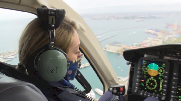 Polis helikopteriyle Dolmabahçe üzerinde saygı duruşu