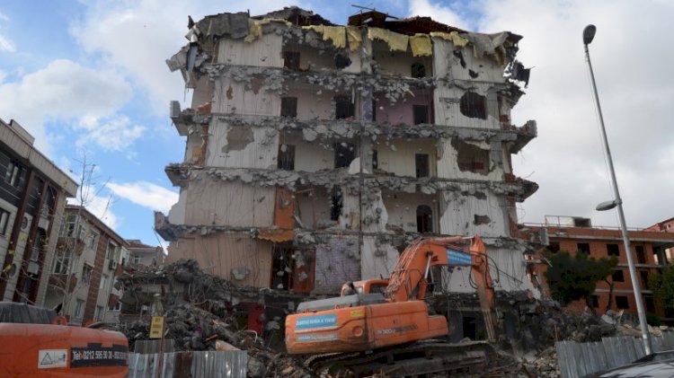 Ürküten İstanbul depremi senaryosu: 1 milyon kişi evsiz kalacak