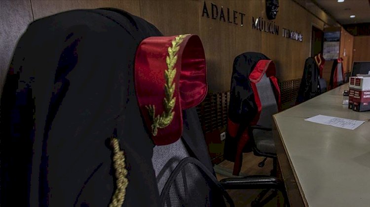 9 hakim ve savcı görevden uzaklaştırıldı
