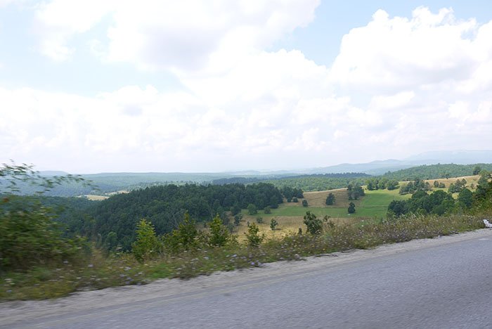  /></p><h2><b><i>Yoldan Öylesine Sapmalar…</i></b></h2><p><span style=