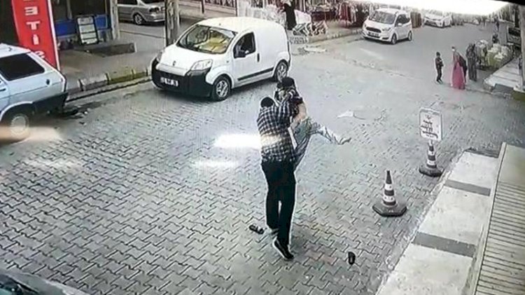İş yerinden su içen çocuğu dövüp, yere çarptı