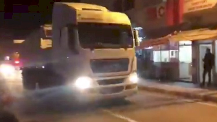Tazminatlarını alamayan madenciler patronun kaçak kömür kamyonunu yakalattı
