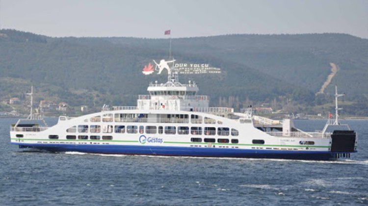 Kuzey Ege'de feribot seferlerine fırtına engeli