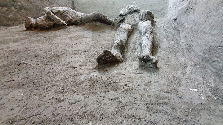 Dünya bu görüntüleri konuşuyor: Pompeii'de yeni kalıntılar bulundu