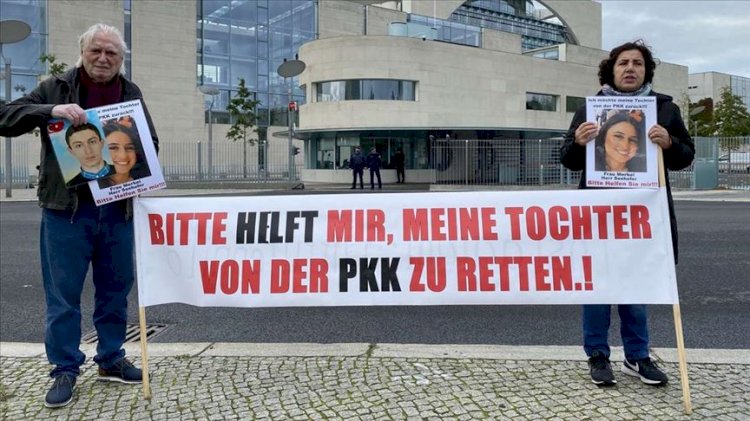 Almanya'da PKK’ya karşı evlat nöbeti tutan anneden imza kampanyası