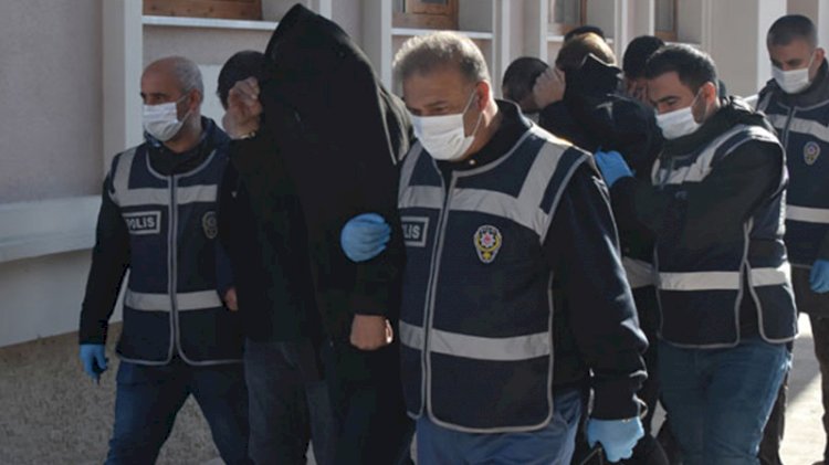 İnternette otomobilini satışa çıkaranları dolandıran kişiler yakalandı