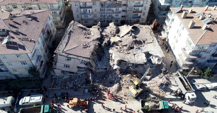 Dilek Apartmanı 14 kişiye mezar olmuştu... Birbirlerini suçladılar