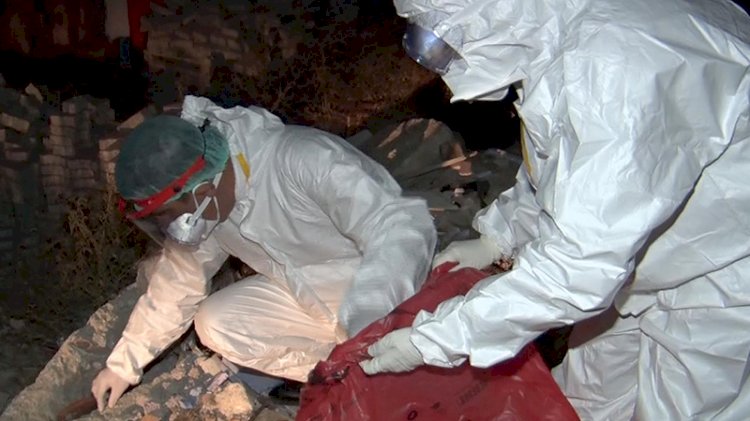 Ankara'da mahalle arasında atık tahlil tüpleri bulundu