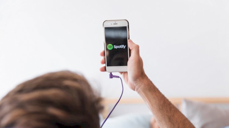 Spotify hack'lendi: Yüz binlerce hesap ele geçirildi