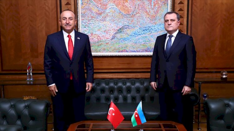 Mevlüt Çavuşoğlu Azerbaycanlı mevkidaşı ile görüştü