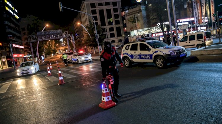 Yarın 05.00'e kadar sürecek olan sokağa çıkma yasağı başladı