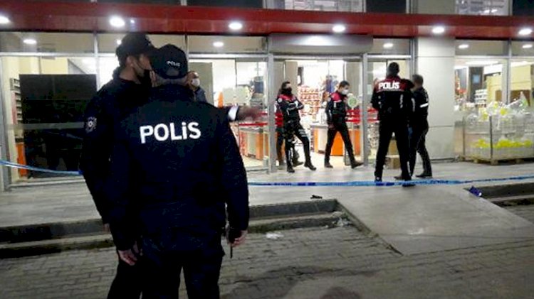 Boşanmak isteyen eşini çalıştığı markette katletti!