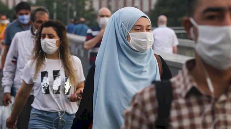 Maske takmak kulak şeklini bozar mı?