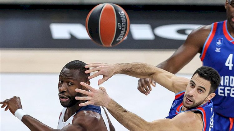 Anadolu Efes, TDS Baskonia'dan fark yedi