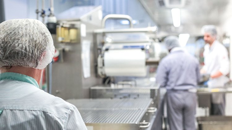 Kovidli veya temaslı olan çalışanın maaşında kesinti iddiası